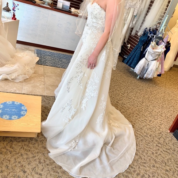 Modeca Alba Wedding Dress with Overskirt - Picture 5 of 8